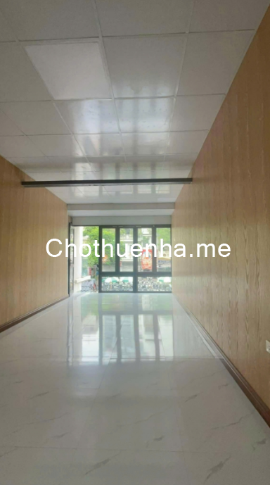 Cho thuê nhà mặt phố Thụy Khuê, Tây Hồ, Hà Nội. 16tr/tháng. 2 tầng, 40m/tầng, 1 VS, vỉa hè để được