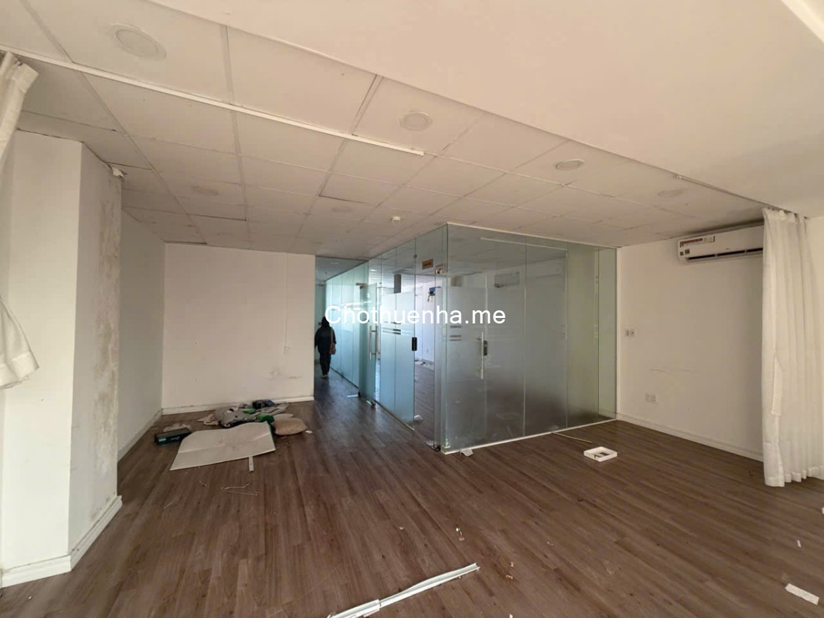 Cho thuê tòa nhà văn phòng, 283 Hùng Vương, Phường 9, Quận 5.
