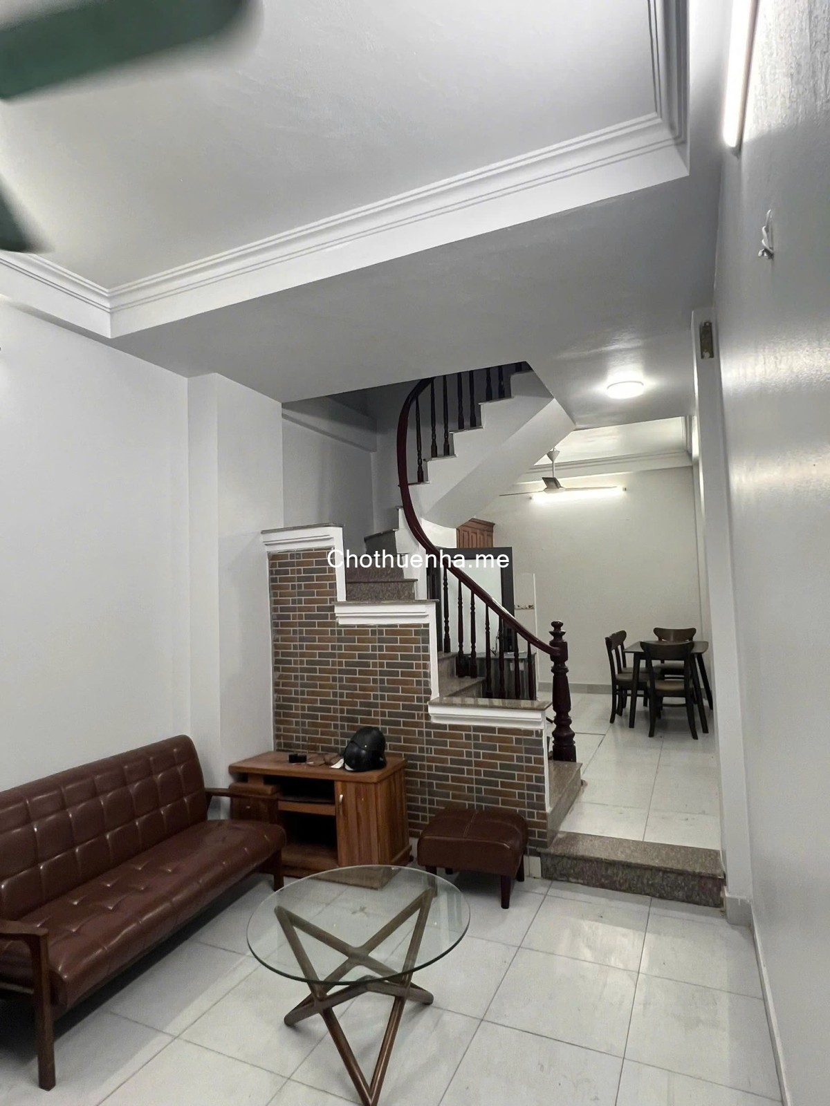 Cho thuê nhà nguyên căn ngõ Lương Khánh Thiện, 30m2 x 4 tầng, 4 ngủ 3 wc, 11.5 triệu