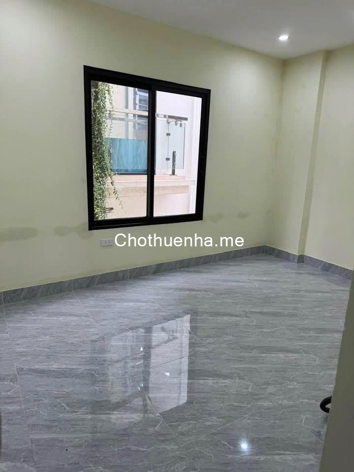 Cho thuê nhà Minh Khai ngõ 435, 45m2 3.5 tầng, 3 ngủ, 3 WC, 13 Triệu VP, ở 6 người