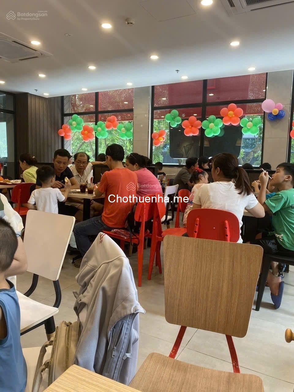 Cho thuê tòa nhà Mặt phố 6 Tầng Nguyên căn gần 200m/sàn Quận Cầu giấy