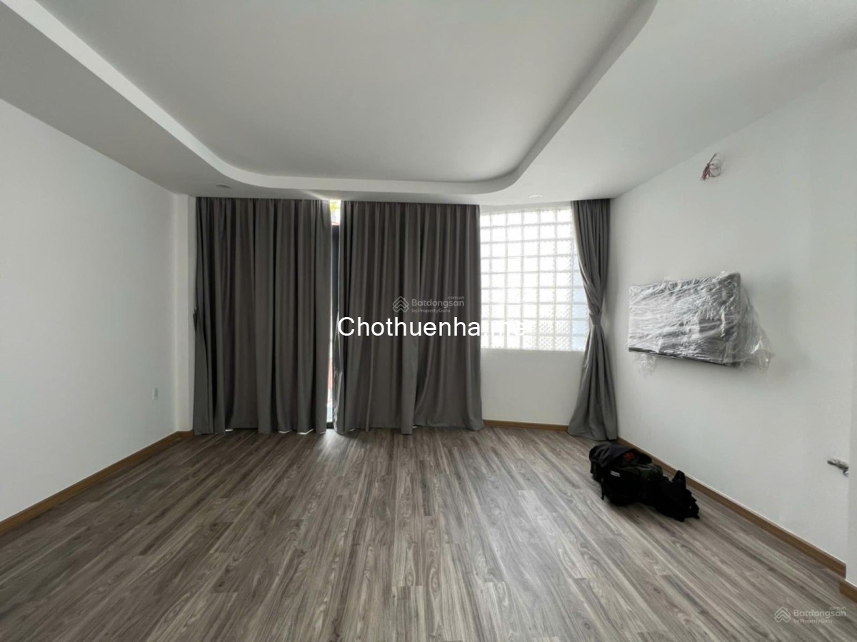 Cho thuê nhà hẻm ô tô Lê Thị Riêng 1 trệt + 3 lầu, thuận tiện kinh doanh đa ngành nghề