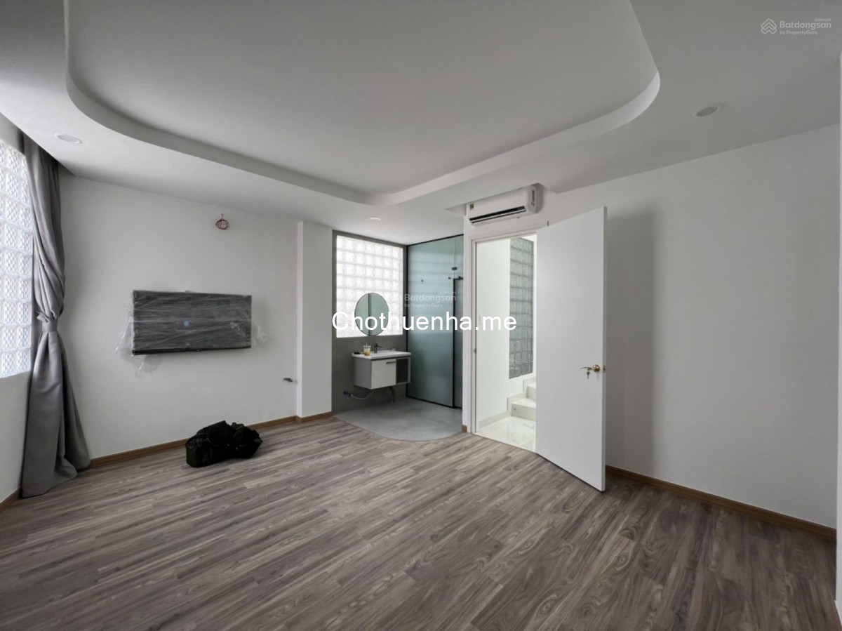 Cho thuê nhà hẻm ô tô Lê Thị Riêng 1 trệt + 3 lầu, thuận tiện kinh doanh đa ngành nghề