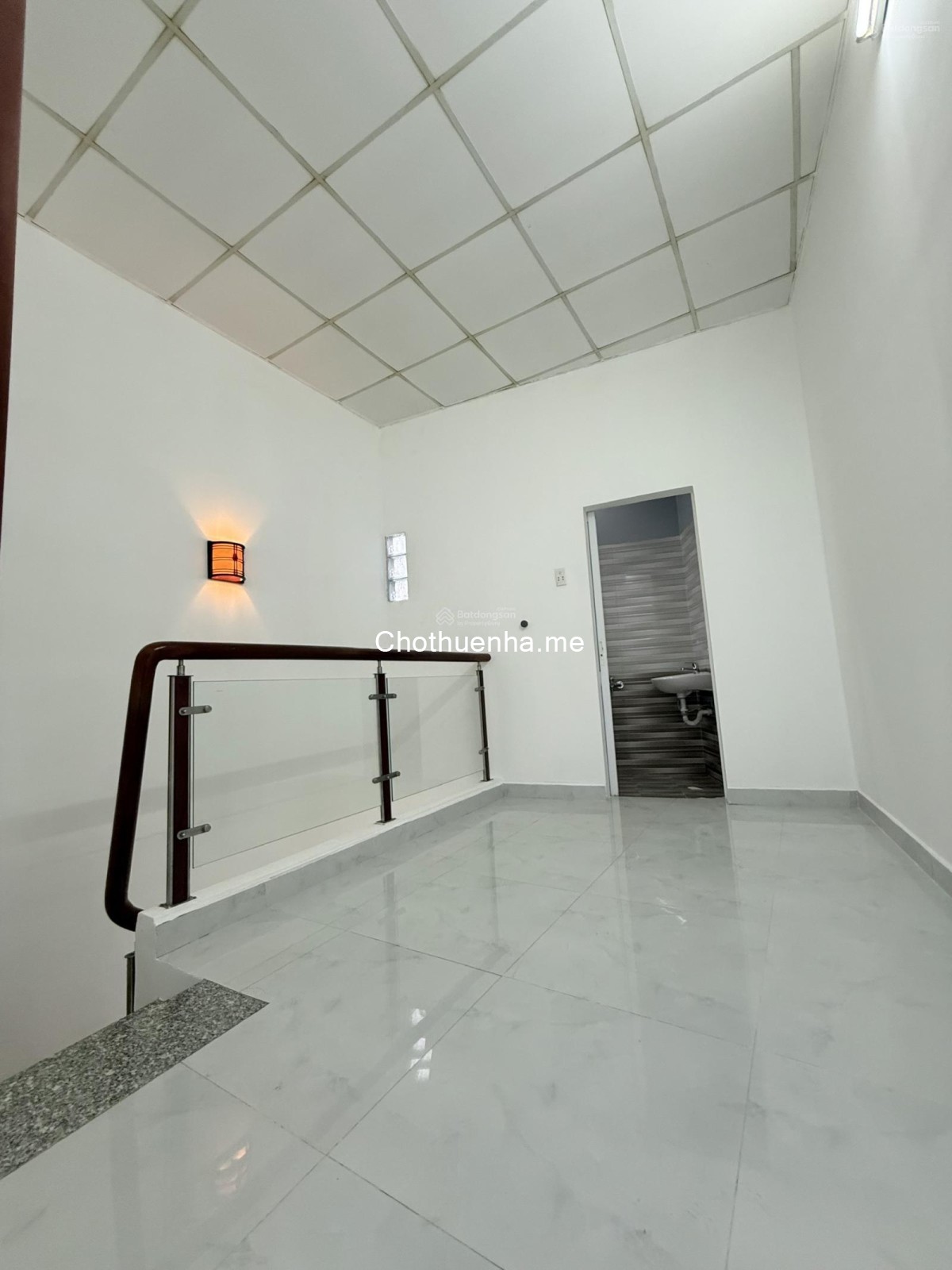 Cho thuê nhà 1 trệt 1 lầy, hẻm 3 gác Trần Đình Xu Quận 1