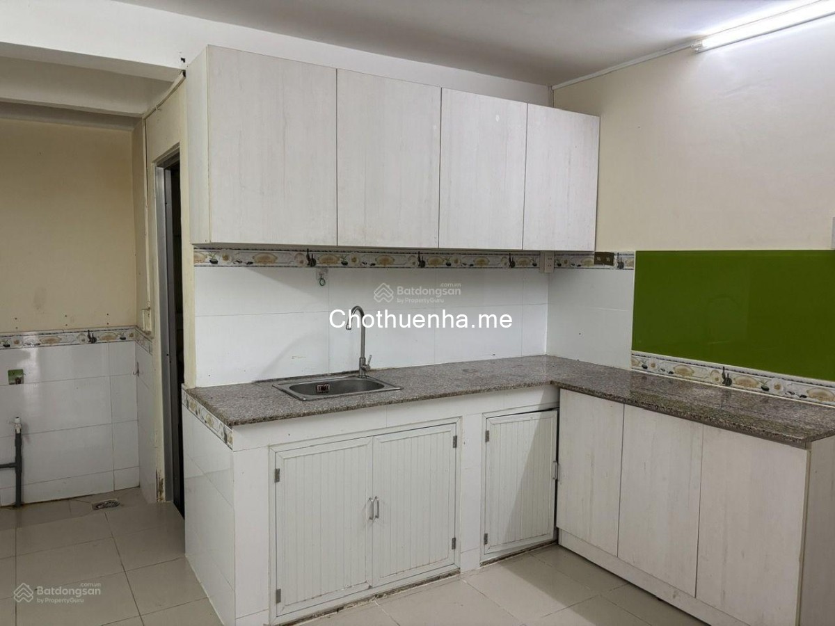 Nhà trống nguyên căn 3 tầng, nằm trong khu dân cư sầm uất đường số 3, quận 2