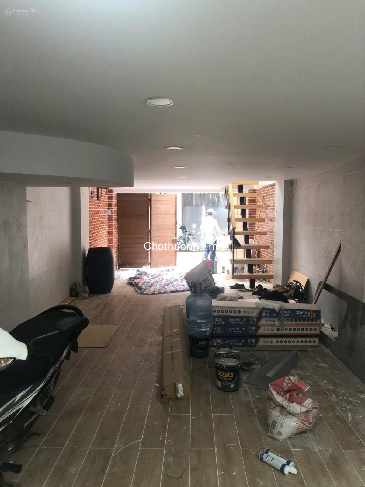 Cho thuê nhà nguyên căn vừa ở vừa kinh doanh gần 200m² với thiết kế 1 trệt 2 lầu 1 tum