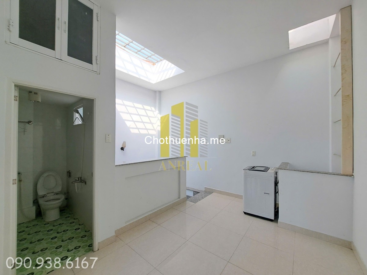 Nhà 2 lầu khu Thảo Điền 2 Phòng giá 20 triệu