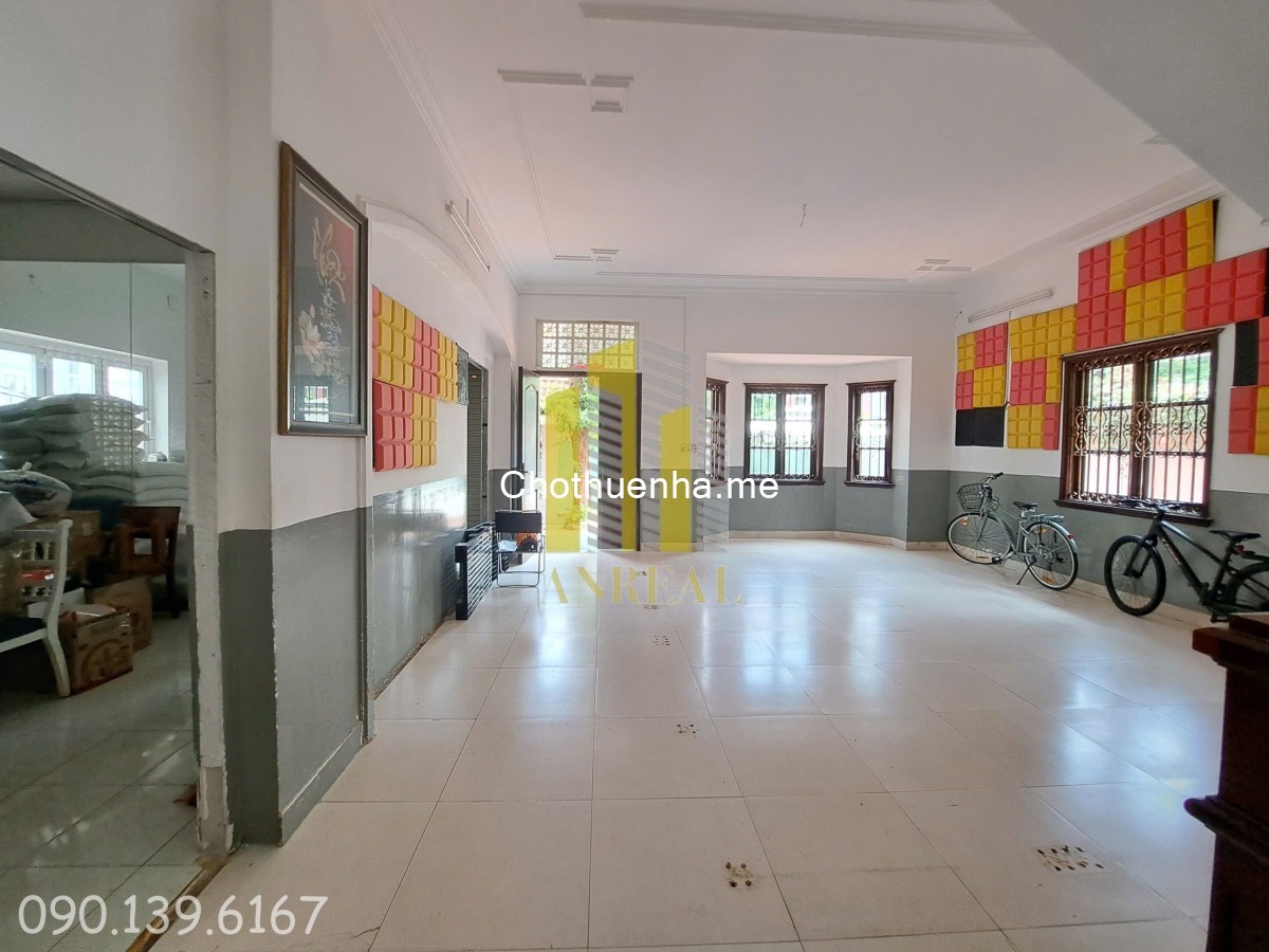 Cho Thuê Villa Sân Rộng Thảo Điền Phù Hợp Mở Trường Học, Văn Phòng, Kinh Doanh