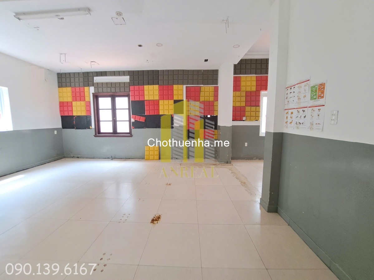 Cho Thuê Villa Sân Rộng Thảo Điền Phù Hợp Mở Trường Học, Văn Phòng, Kinh Doanh