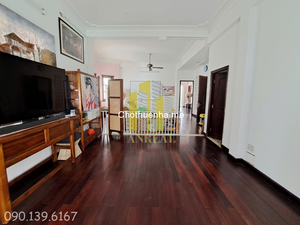 Cho Thuê Villa Sân Rộng Thảo Điền Phù Hợp Mở Trường Học, Văn Phòng, Kinh Doanh