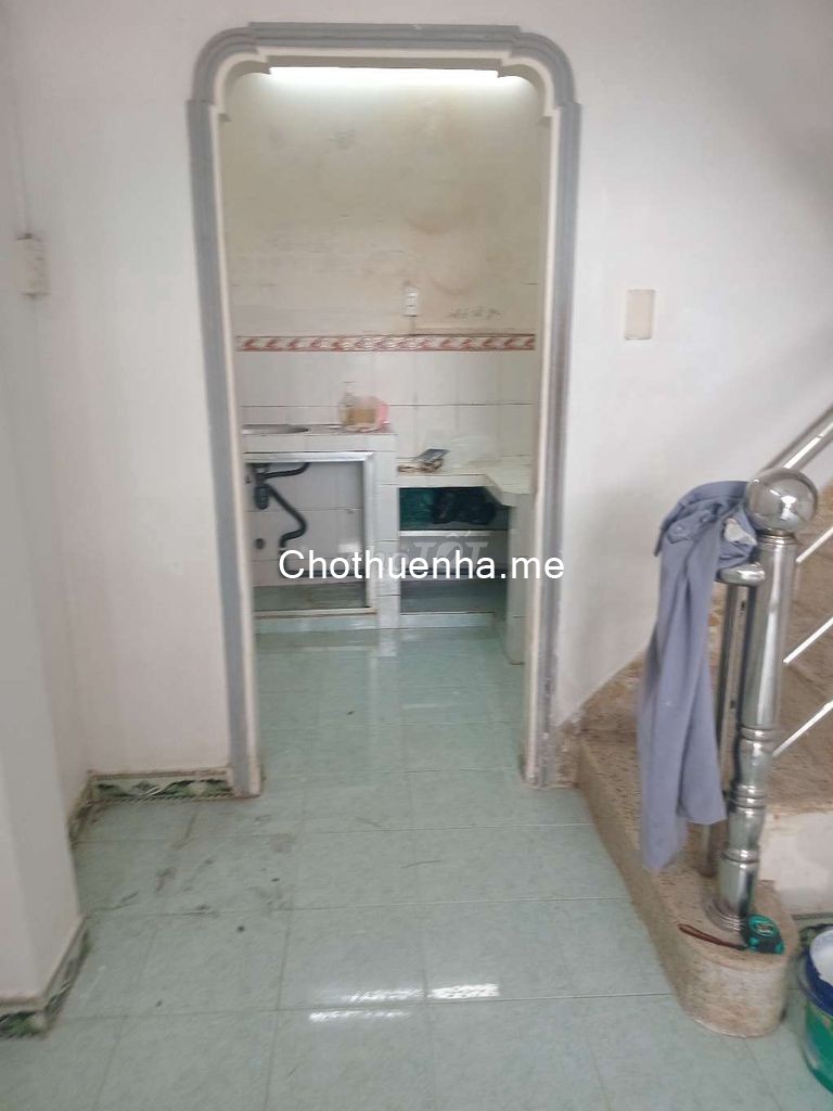 Chính chủ cho thuê nhà Đoàn Văn Bơ Quận 4, 3Pn, 2WC, không ngập nước, cho thuê lâu dài