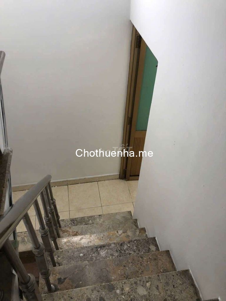 Cho thuê nhà Trần Bình Trọng quận 5. Trệt, 3 lầu, 6 phòng ngủ.