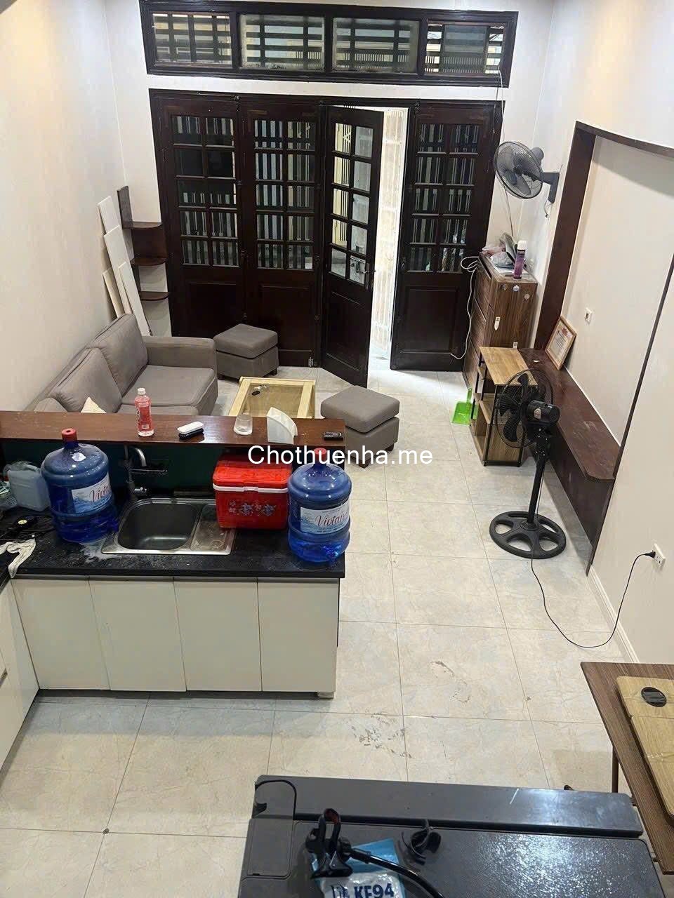 Cho thuê nhà ngõ ô tô Phố Bạch Mai, 4 tầng x 40m2, 3 ngủ, 4 vệ sinh, 12.5 triệu