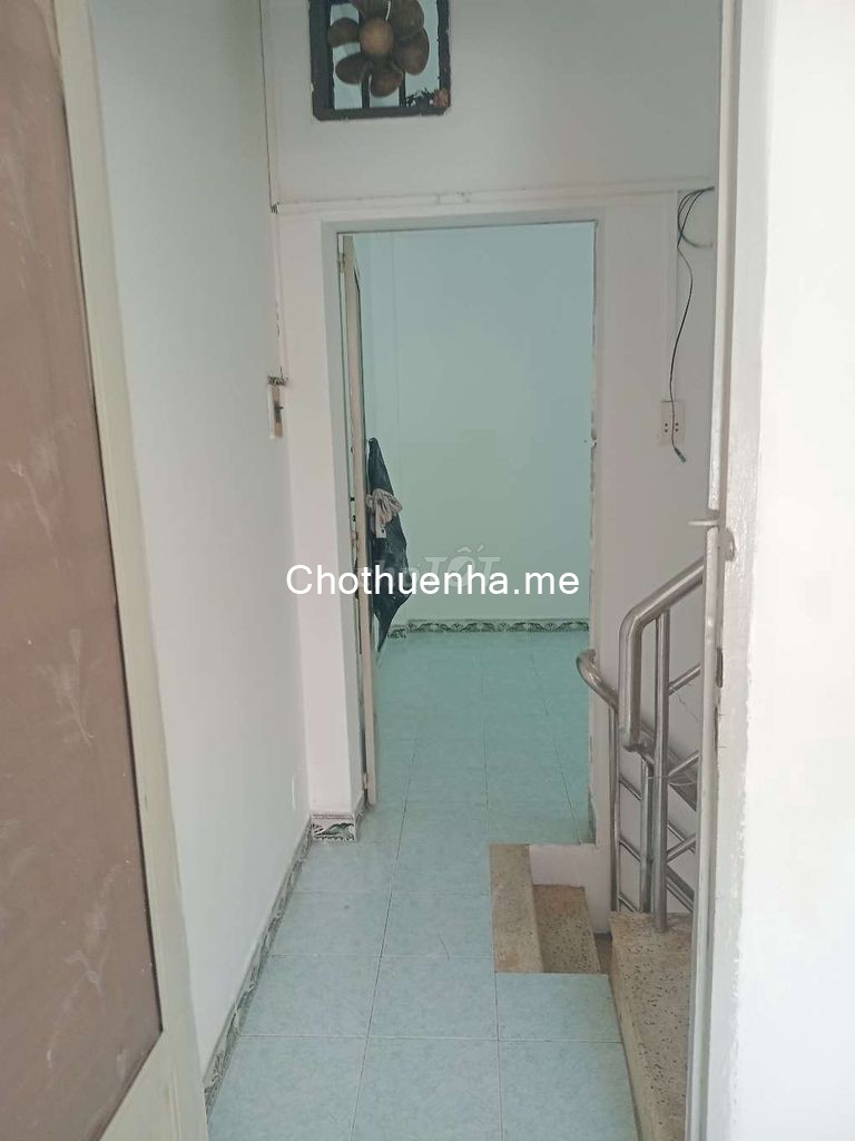 Chính chủ cho thuê nhà Đoàn Văn Bơ Quận 4, 3Pn, 2WC, không ngập nước, cho thuê lâu dài