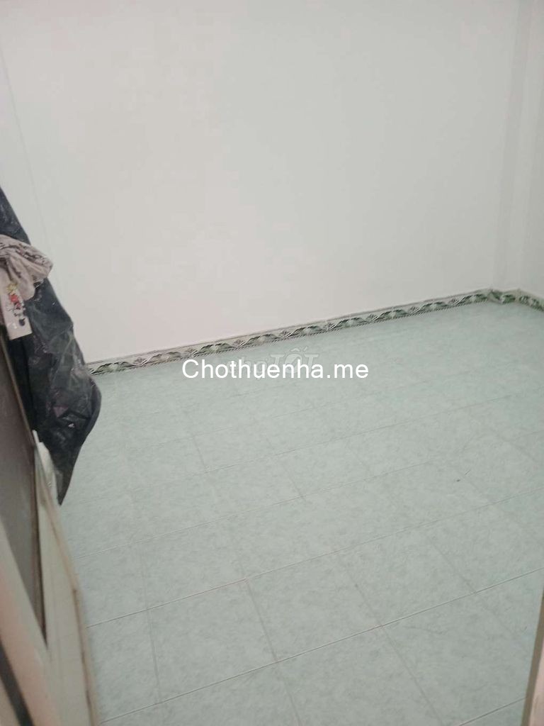 Chính chủ cho thuê nhà Đoàn Văn Bơ Quận 4, 3Pn, 2WC, không ngập nước, cho thuê lâu dài