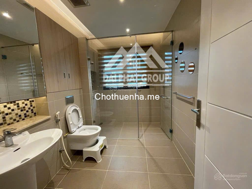 CHo thuê nhà Mỹ Phú 1 Quận 7, 4PN – 4WC, full nội thất, ngõ xe ô tô 17m