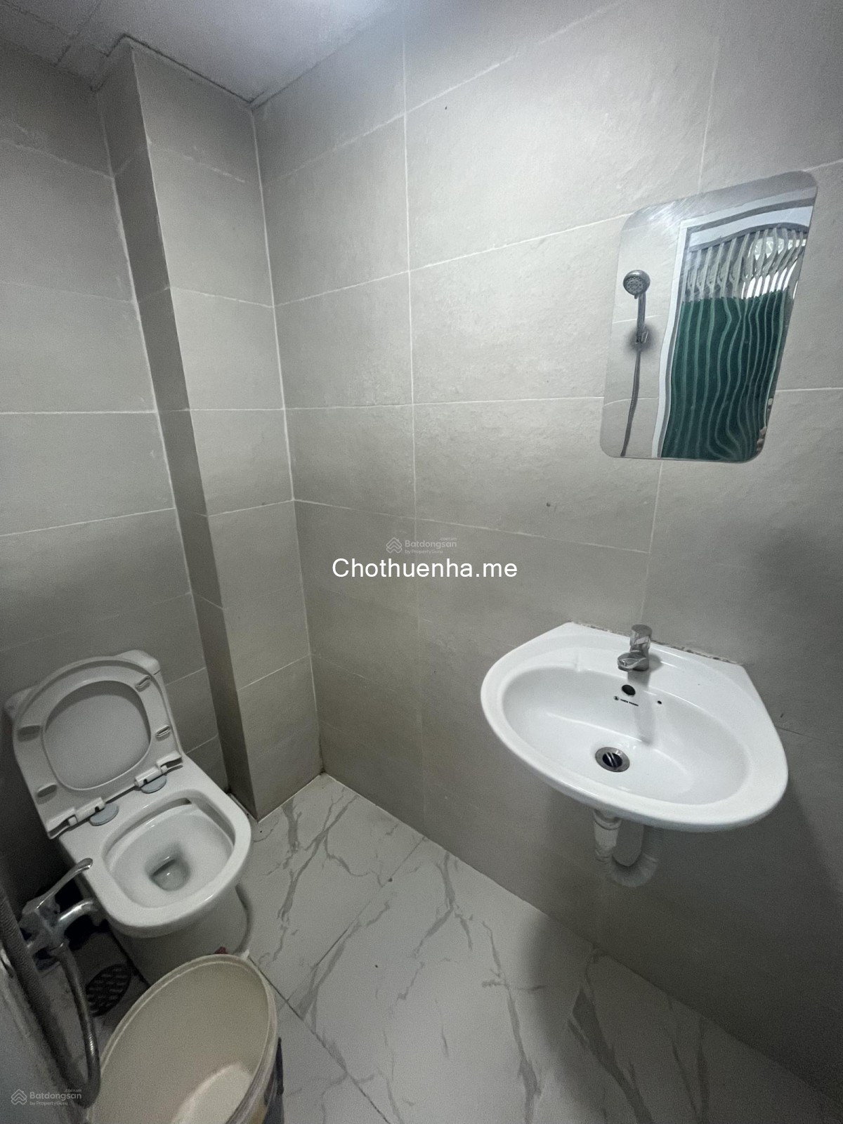 Cho thuê nhà nguyên kế bên trường TDTU RMIT, rộng rãi, 2 phòng ngủ – 2WC