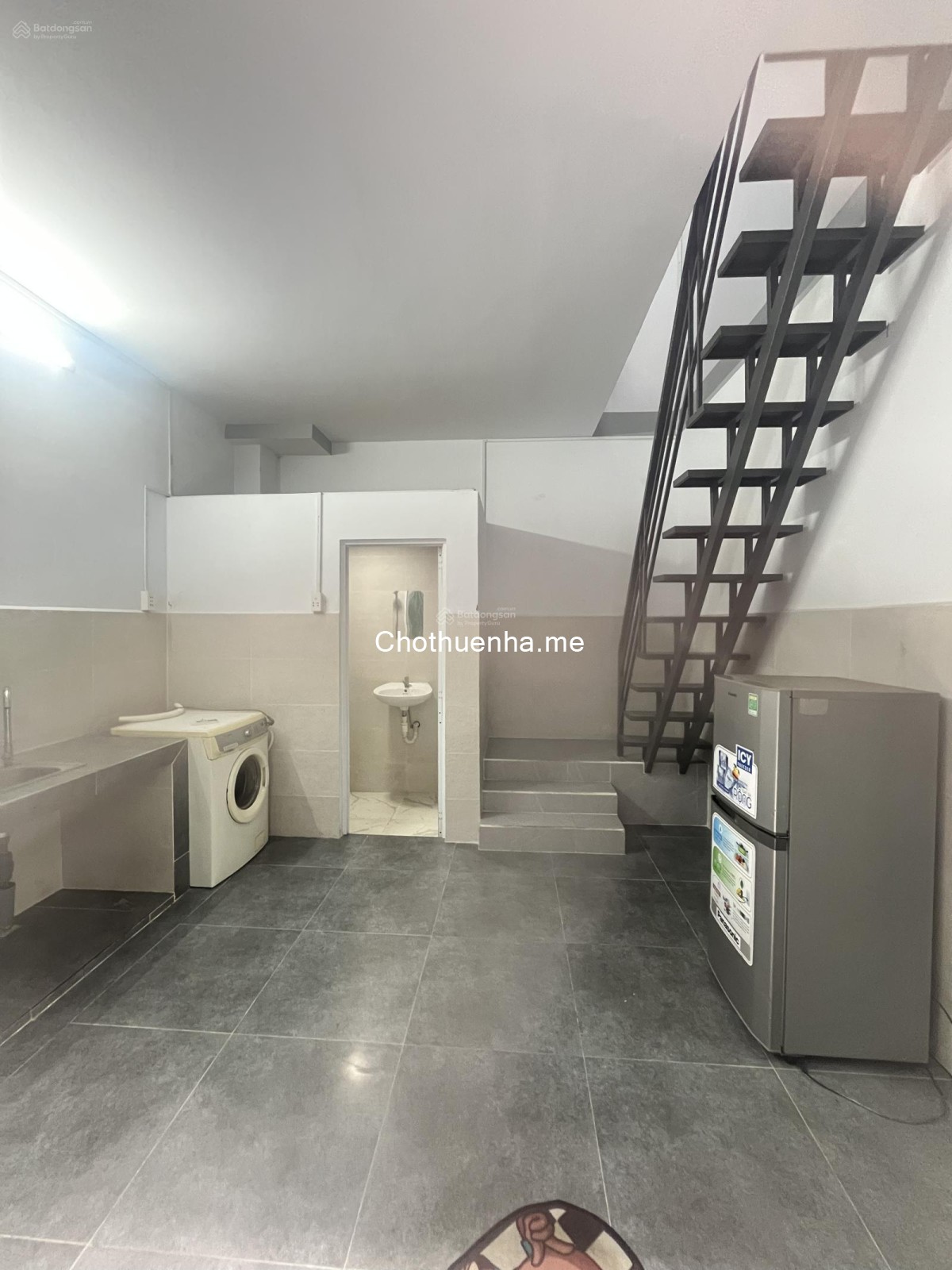 Cho thuê nhà nguyên kế bên trường TDTU RMIT, rộng rãi, 2 phòng ngủ – 2WC