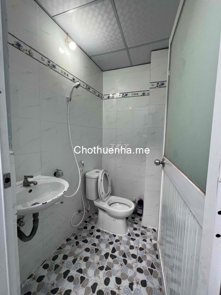 Chính chủ cho thuê nhà nguyên căn – có ban công – Phạm Thế Hiển, Q8