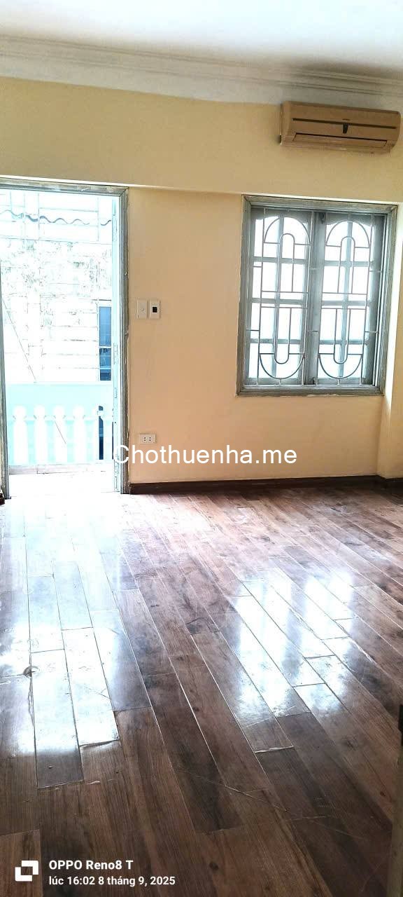 Cho thuê nhà ngõ 48 Trịnh Đình Cửu, 35m2 x 5 tầng x 3 ngủ, 4 WC, 12 Triệu