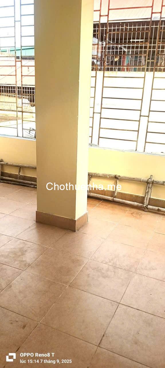 Cho thuê nhà ngõ 48 Trịnh Đình Cửu, 35m2 x 5 tầng x 3 ngủ, 4 WC, 12 Triệu