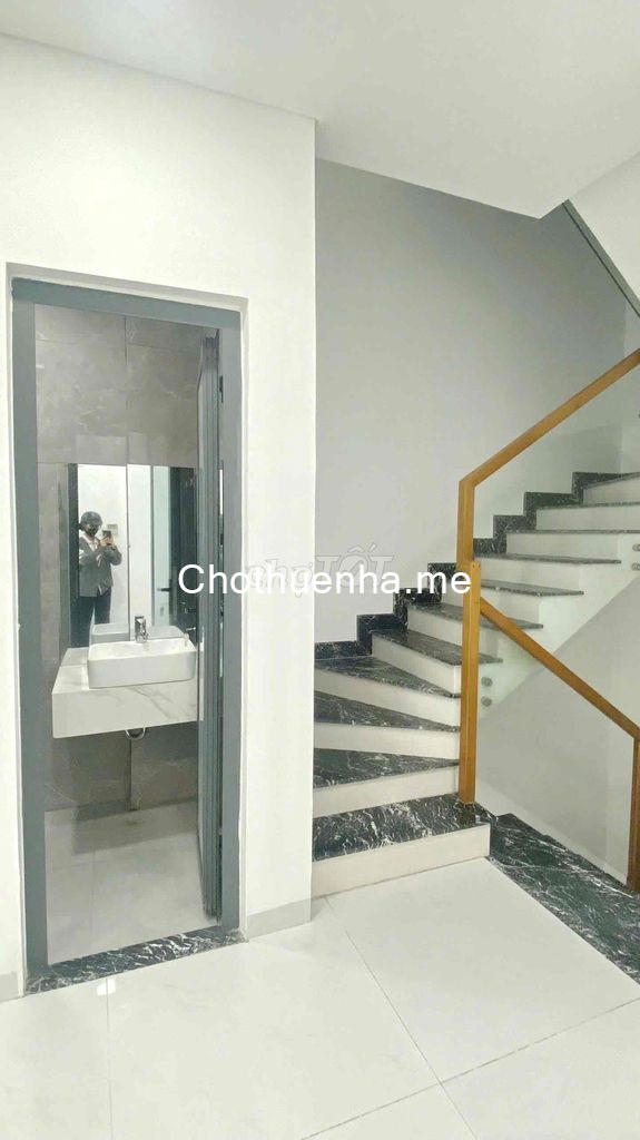 Cho thuê 6 tầng mặt tiền đường Tân Mỹ, Quận 7, có thang máy