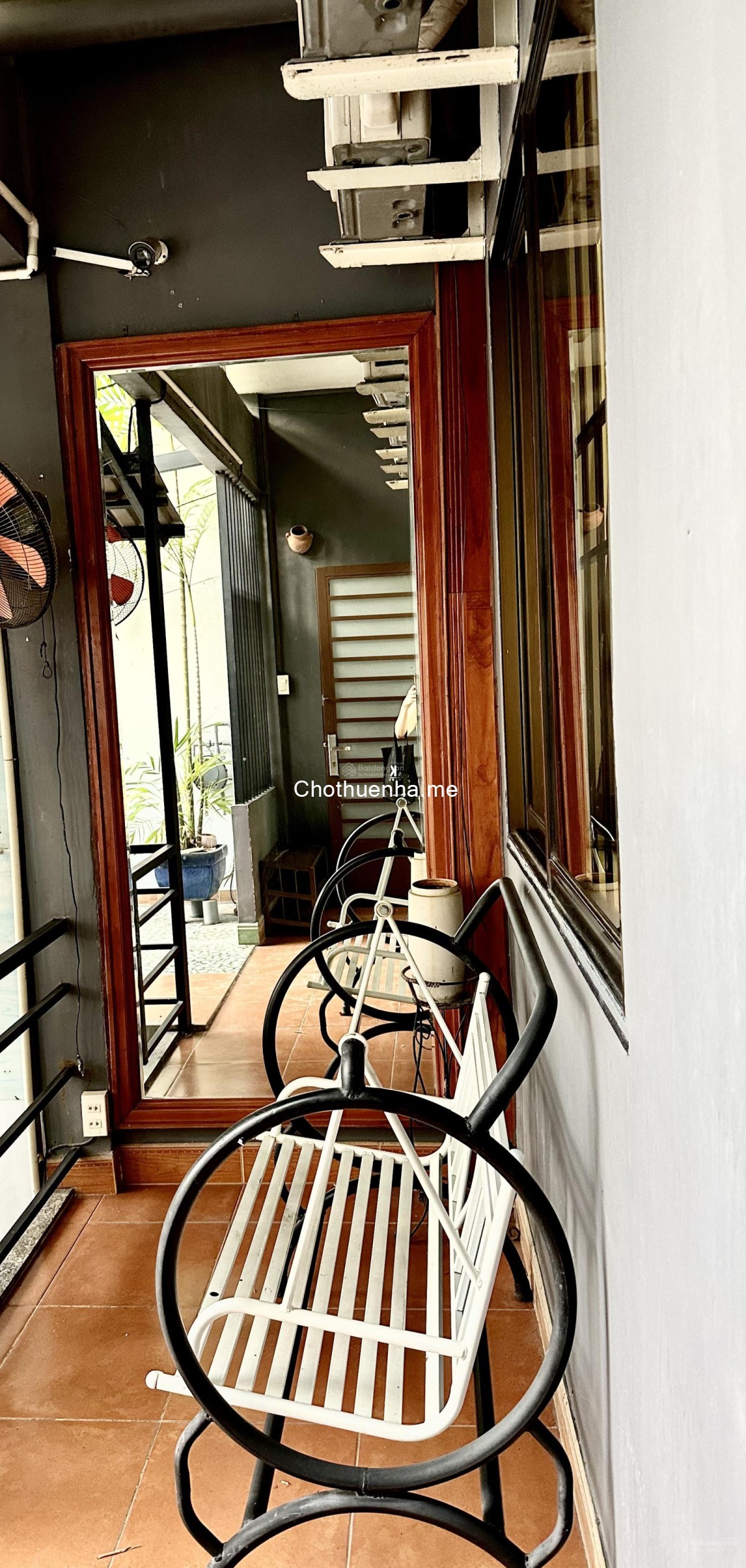 Cho thuê nhà mặt tiền đường Ba Vì đầy đủ nội thất, chỉ 11 triệu/tháng