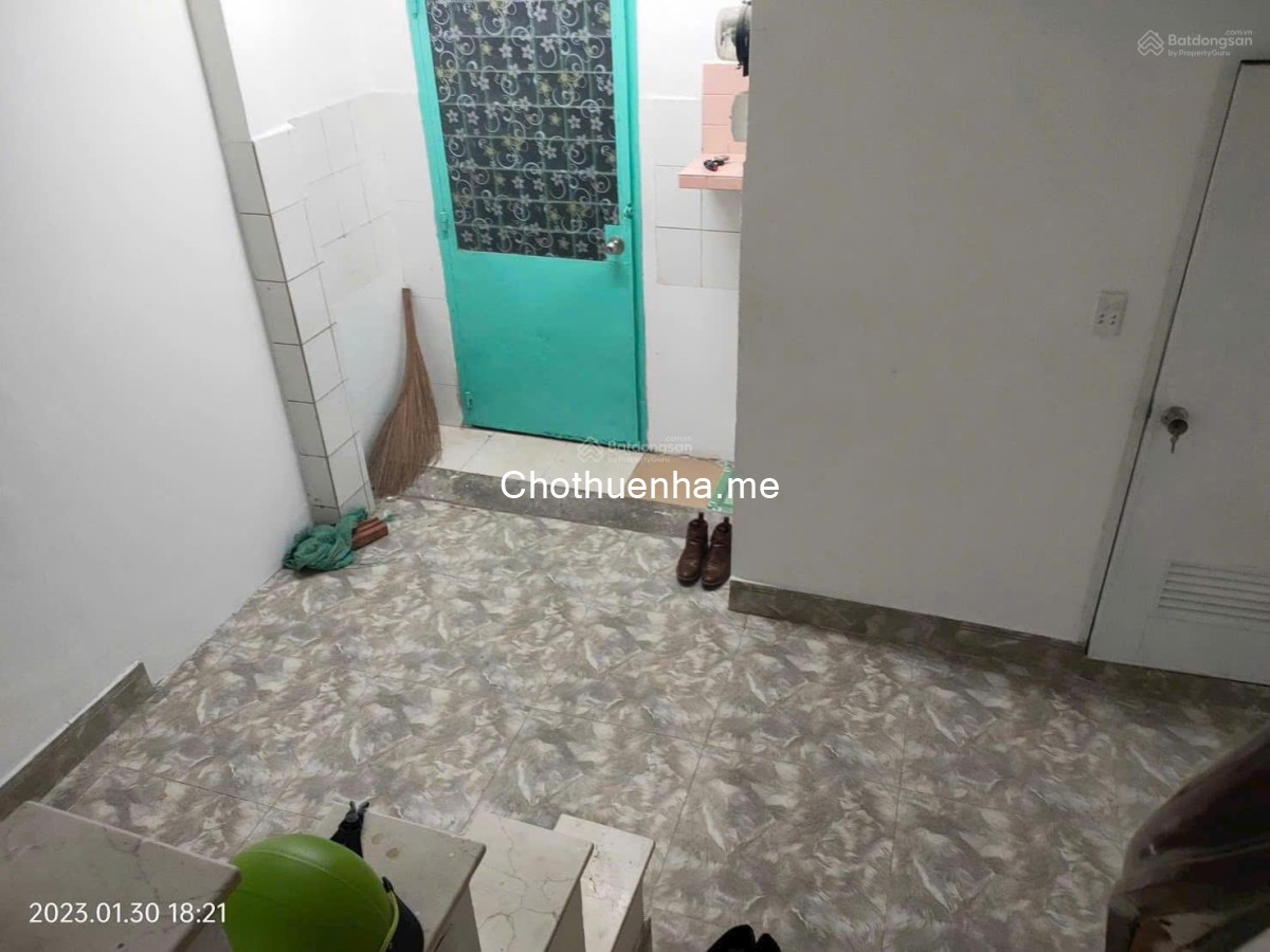 Cho thuê nguyên căn 4 tầng trung tâm Q10 chỉ 12tr/tháng