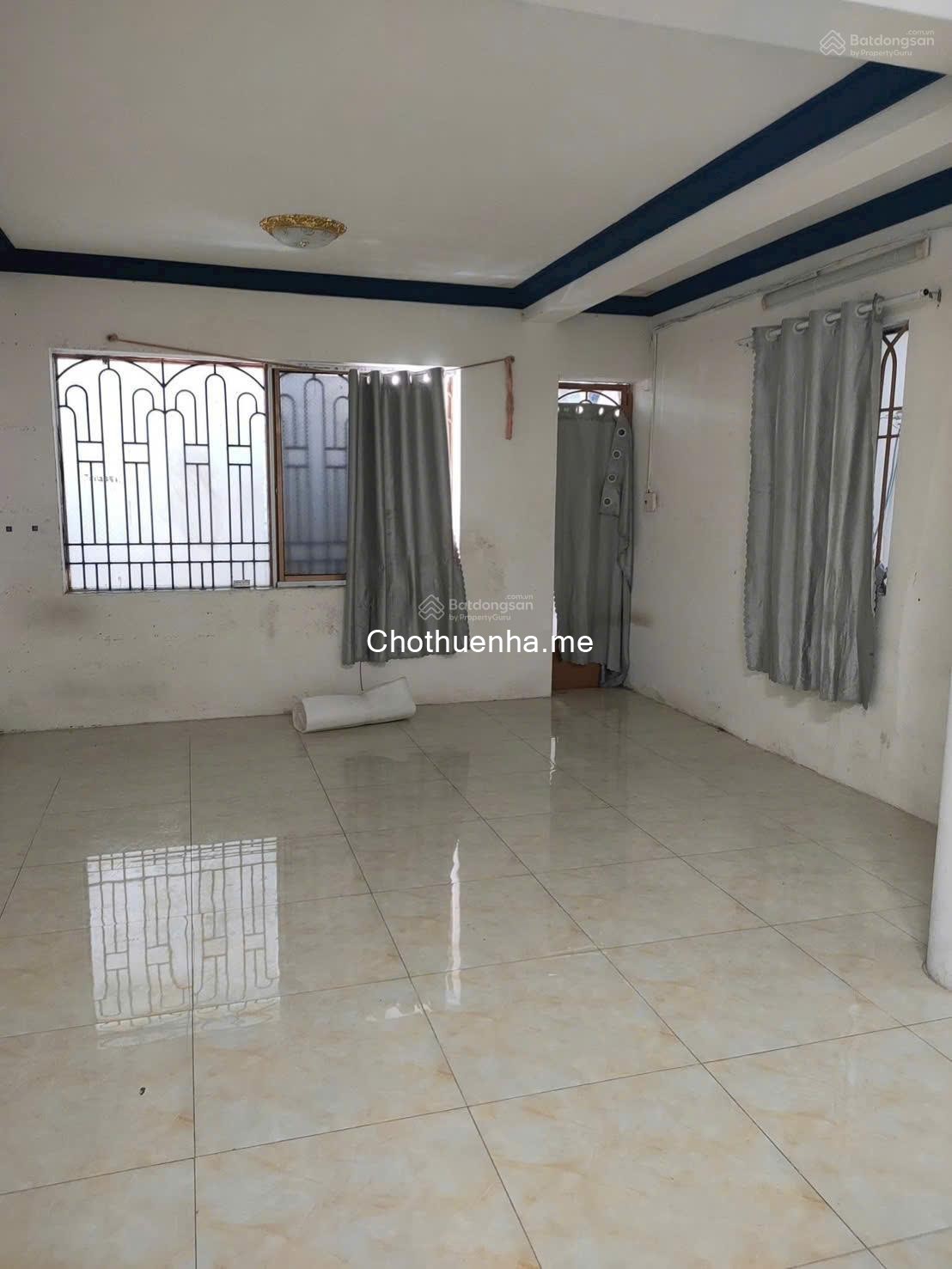 Cho thuê nguyên căn 4 tầng trung tâm Q10 chỉ 12tr/tháng