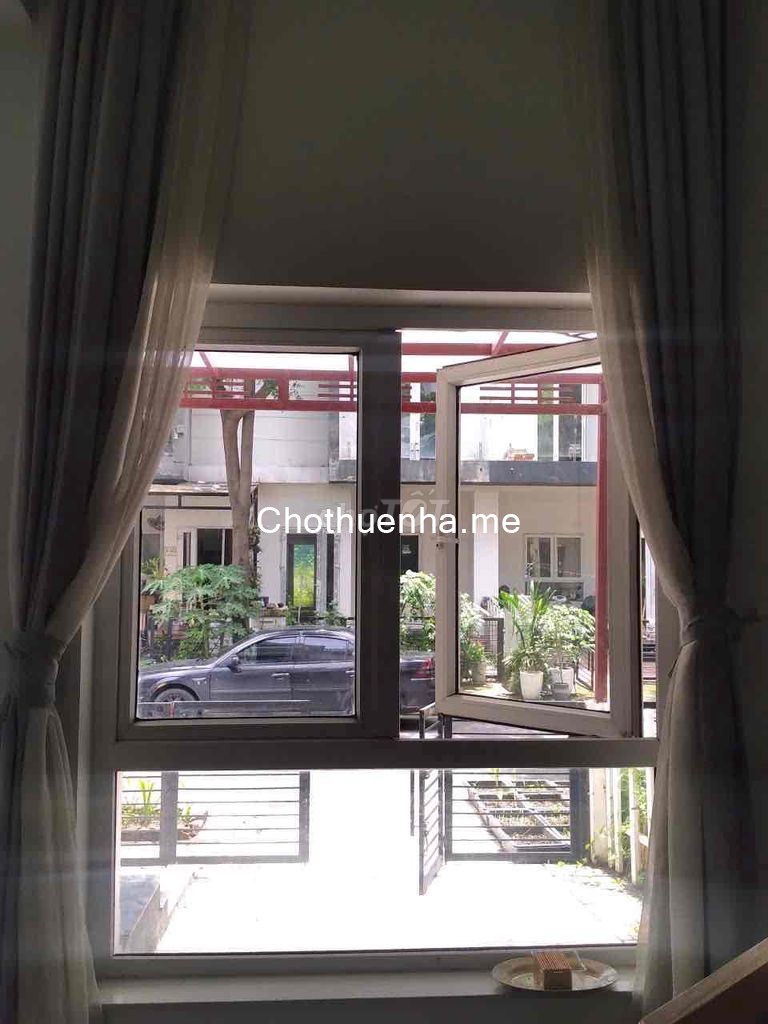 Cho thuê nhà đẹp KDC Valencia Quận 9, 1 trệt 2 lầu, gồm 4 phòng ngủ – 3 WC, đường xe hơi 12m