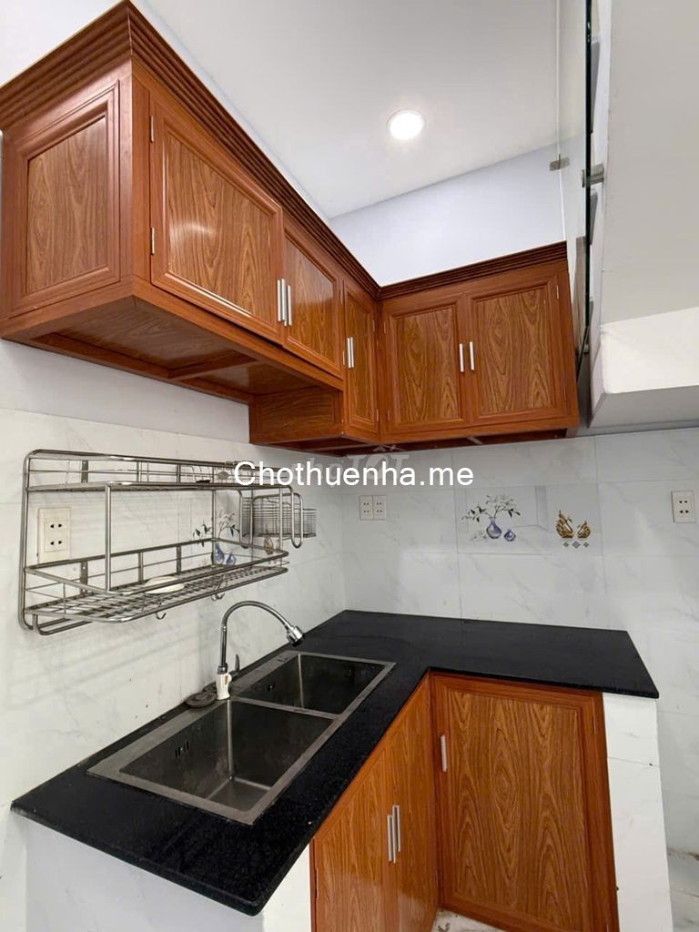 Cho thuê nhà nguyên căn hẻm Ni Sư Huỳnh Liên, Tân Bình, nhà mới sạch đẹp, 1 trệt, 1 lầu