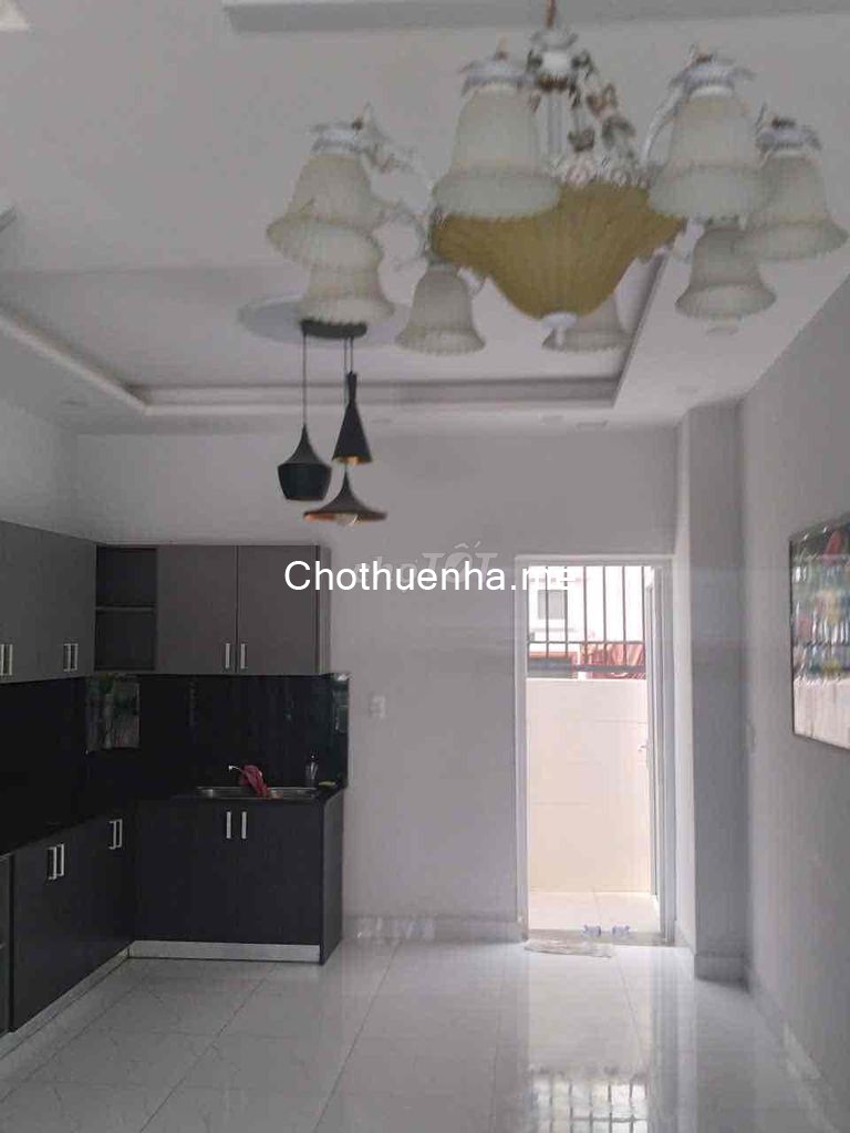 Cho thuê nhà đẹp KDC Valencia Quận 9, 1 trệt 2 lầu, gồm 4 phòng ngủ – 3 WC, đường xe hơi 12m