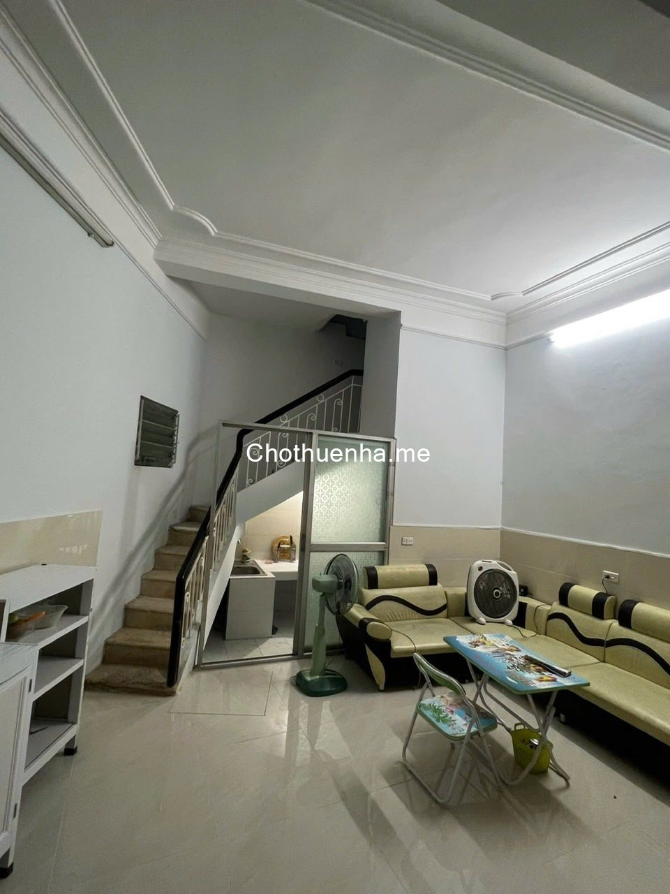 Cho thuê nhà ngõ 345 Khương Trung 40m2 x 2 tầng, 3 ngủ, 1 wc, 1 nhà tắm 8 triệu