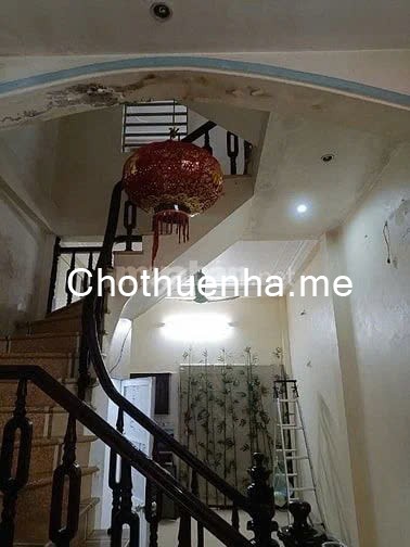 Cho thuê nhà 3 tầng, đủ nội thất, hộ gia đình ở lâu dài tại Ngũ Hiệp, Thanh Trì,HN