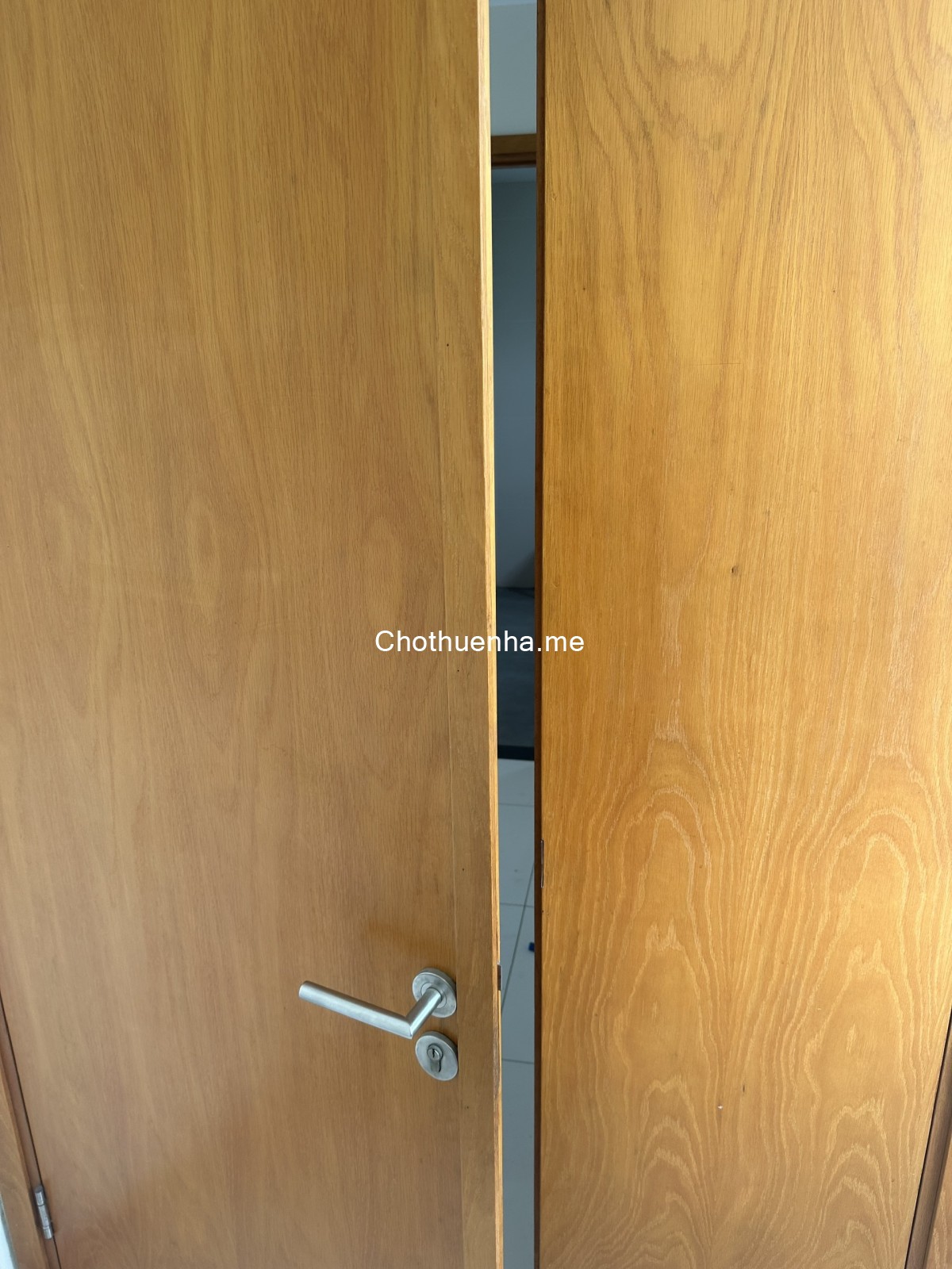 Cho thuê tầng 1 - 2 biệt thự khu dân cư. Ở ngay !