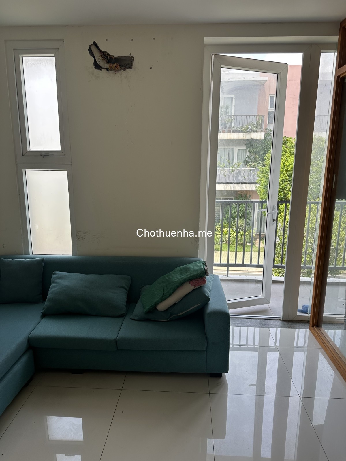 Cho thuê tầng 1 - 2 biệt thự khu dân cư. Ở ngay !