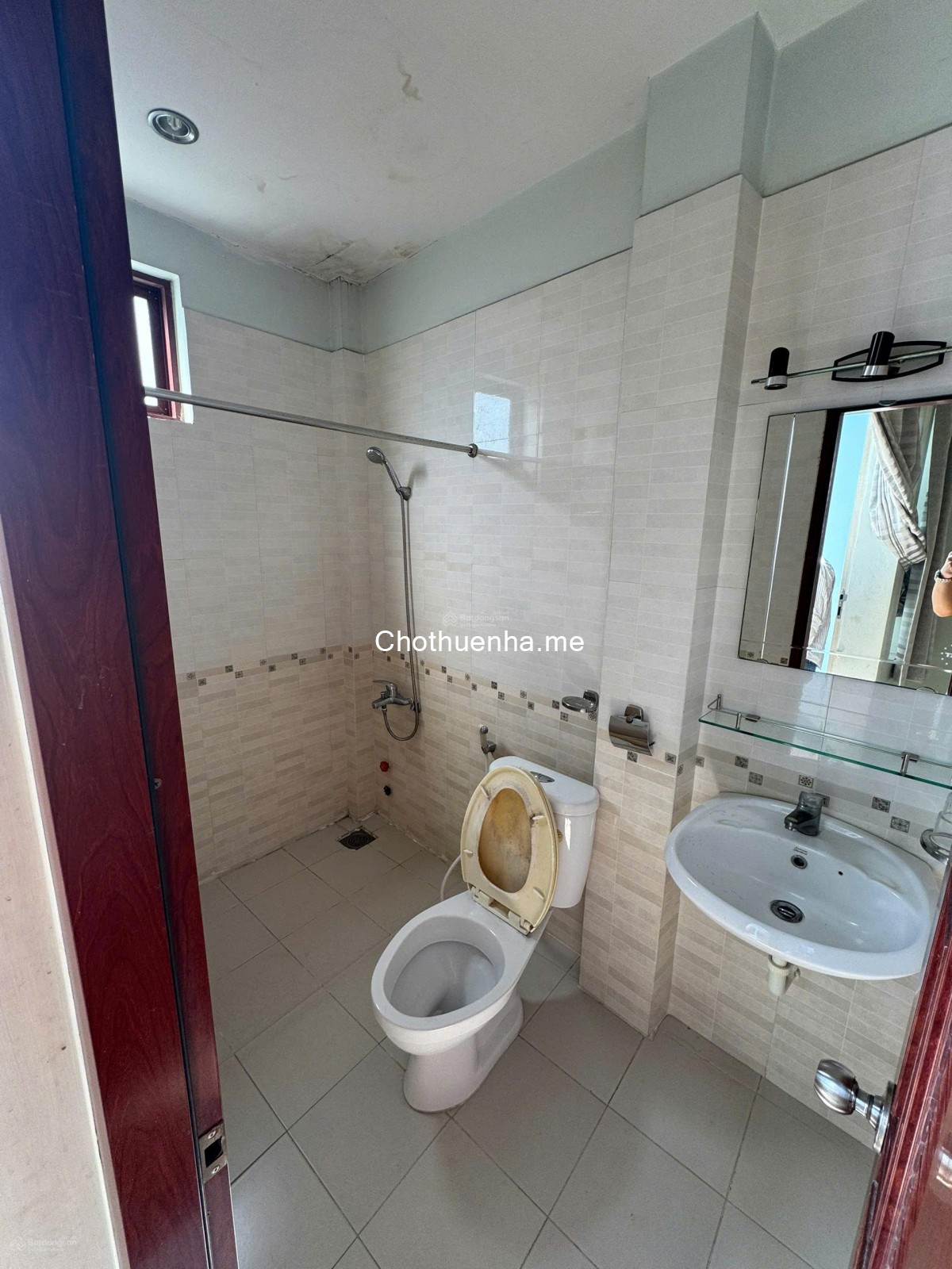 Cho thuê nhà nguyên căn hẻm Hoàng Hoa Thám, Bình Thanh, 3 tầng, nhà mới sạch sẽ