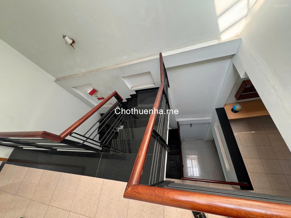 Cho thuê nhà nguyên căn hẻm Hoàng Hoa Thám, Bình Thanh, 3 tầng, nhà mới sạch sẽ
