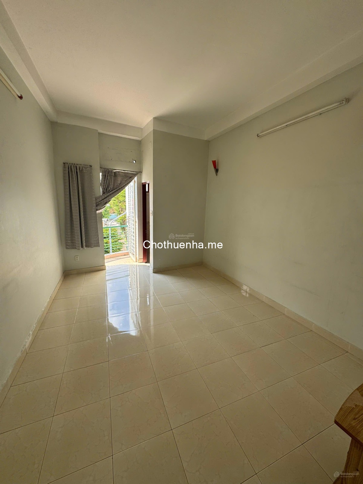 Cho thuê nhà nguyên căn hẻm Hoàng Hoa Thám, Bình Thanh, 3 tầng, nhà mới sạch sẽ