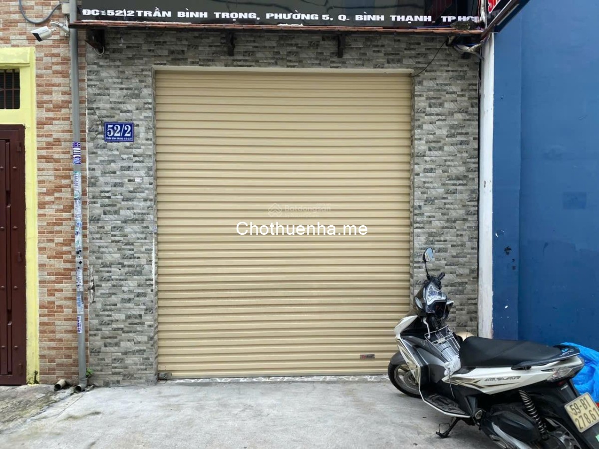 Hẻm xe tải thông ra Lê Quang Định. Cách mặt tiền chỉ 1 căn nhà. 4m x 11m, 1 trệt + 1 lửng