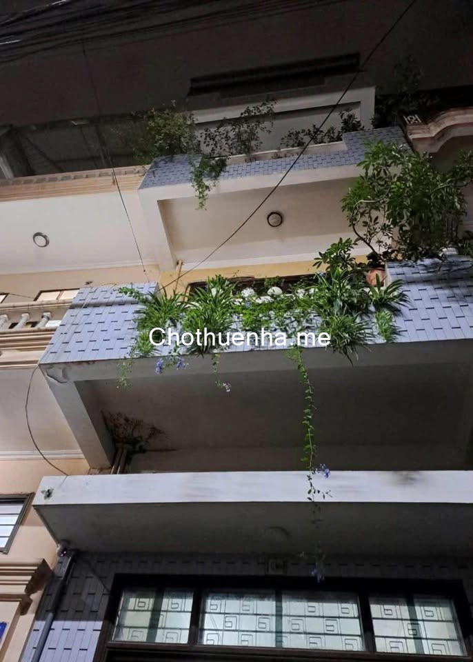 Cho thuê nhà Văn Quán, Hà Đông 4 tầng x 45m2, 3 ngủ 11 Triệu làm VP, cty, nhóm