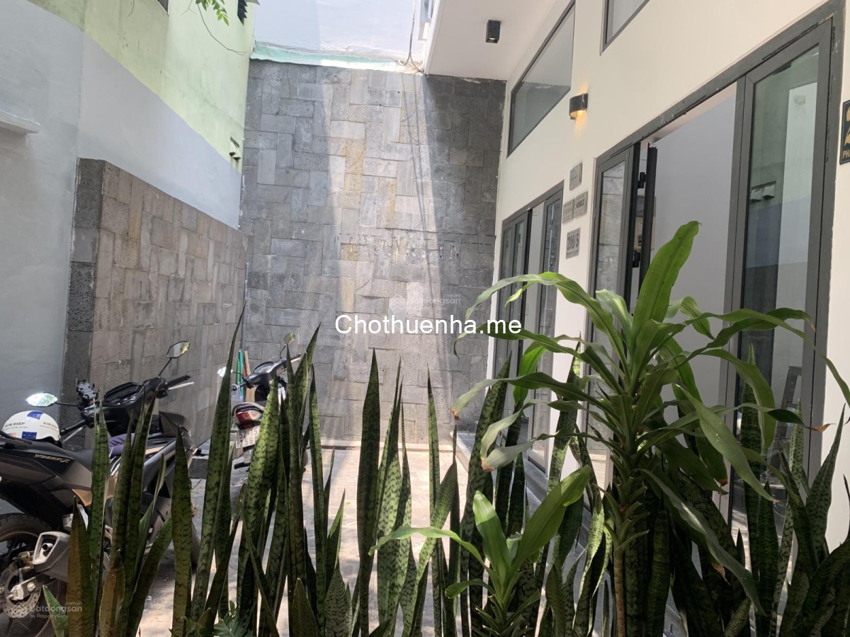 Cho thuê nhà 3 tầng, hướng Đông Nam phong thủy tốt tại Phan Đăng Lưu, Phú Nhuận