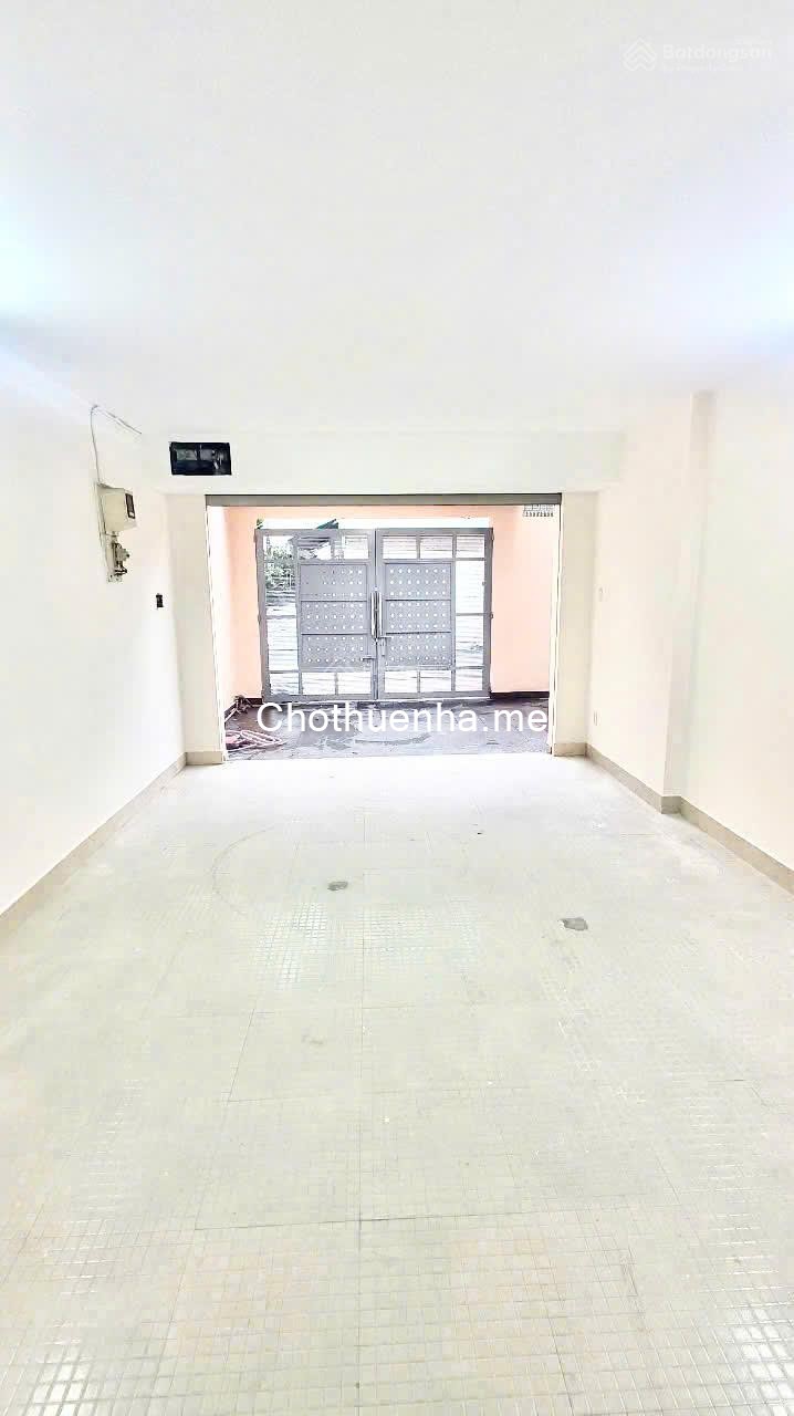 Cho thuê biệt thự sân vườn Lê Văn Thọ, Gò Vấp. Hẻm xe tải 8m 204m². Giá 38 triệu/tháng.