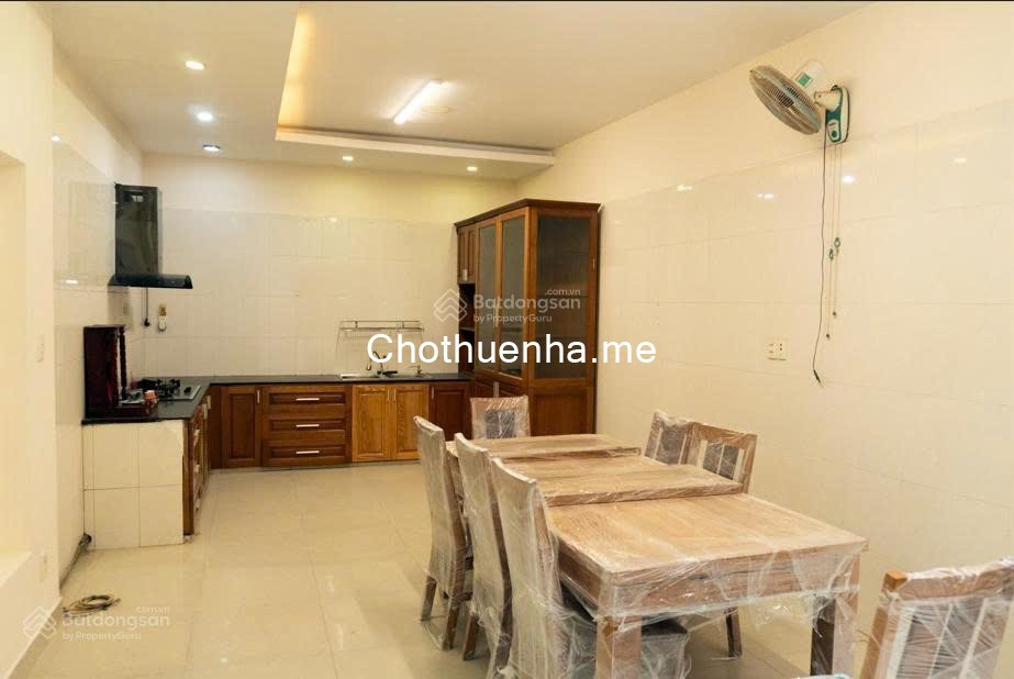 Cho thuê biệt thự sân vườn Lê Văn Thọ, Gò Vấp. Hẻm xe tải 8m 204m². Giá 38 triệu/tháng.