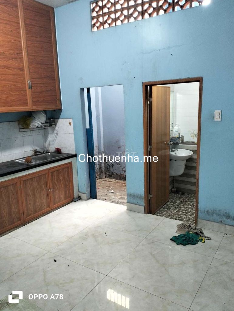 Cho thuê nhà cấp 4 Hẻm 910/26 Tân Kỳ Tân Quý, chỉ 6 triệu
