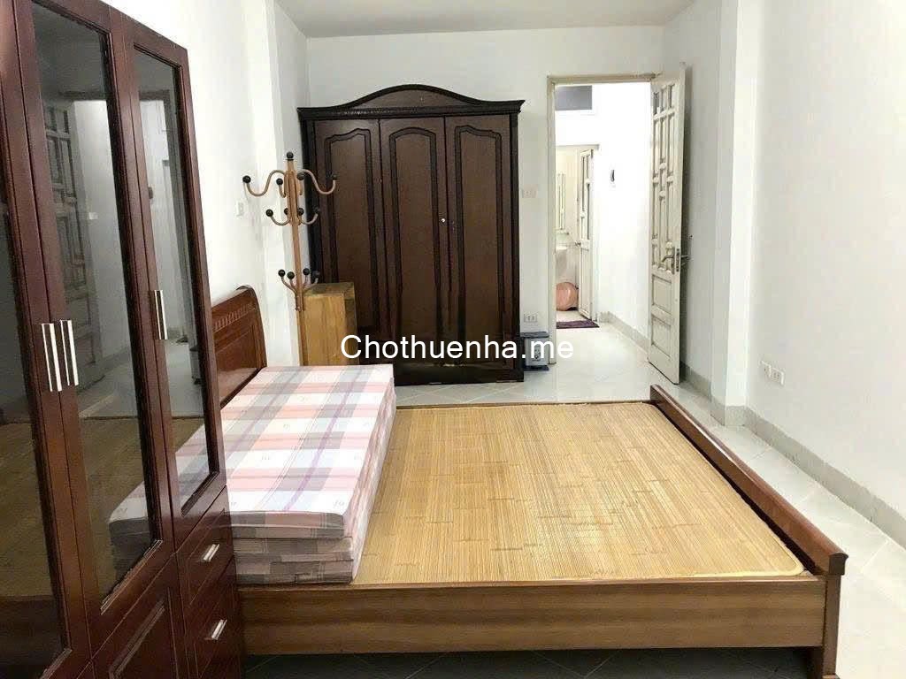 Cho thuê nhà ngõ Trần Thái Tông, 4 tầng x 35m2, 3 ngủ, 3 vệ sinh, 15 triệu