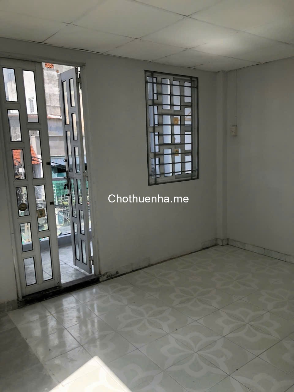 Cho thuê nhà mặt tiền đường Lê Thị Bạch Cát, P11,Q11, thuận lợi kinh doanh đa ngành nghề