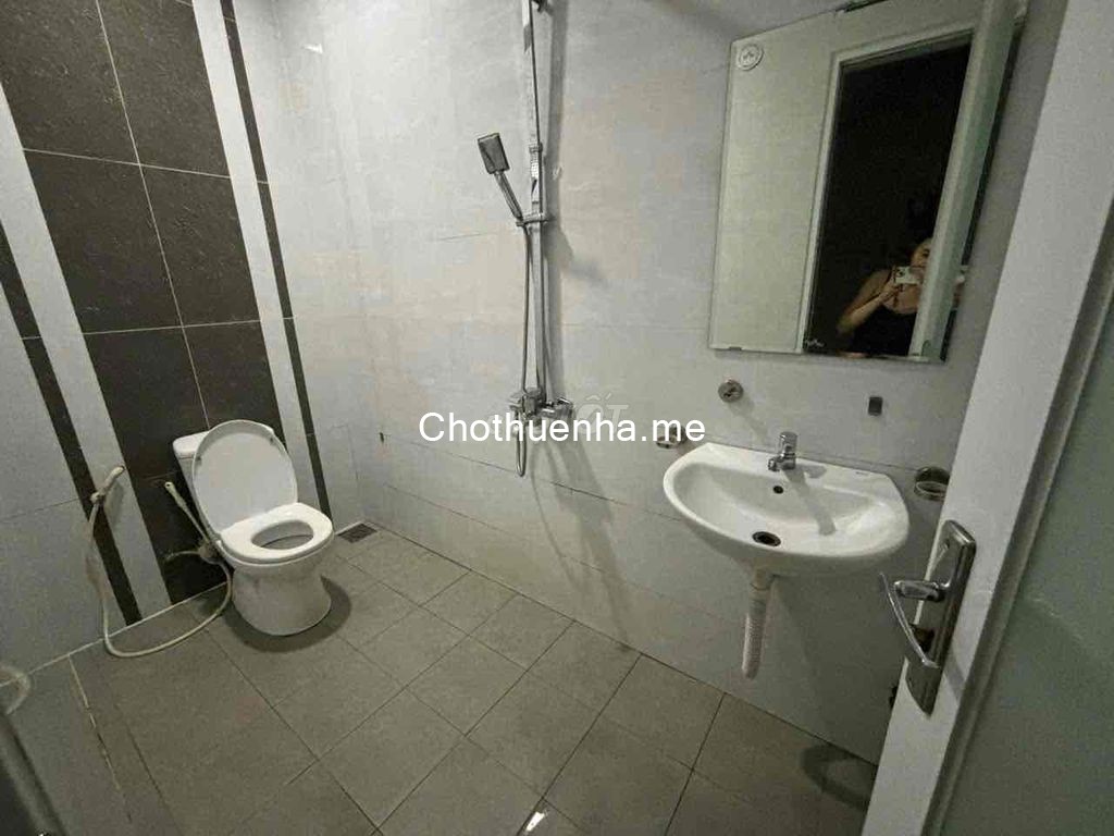 Chính chủ cần cho thuê nhà hẻm full nội thất, trệt 4 lầu