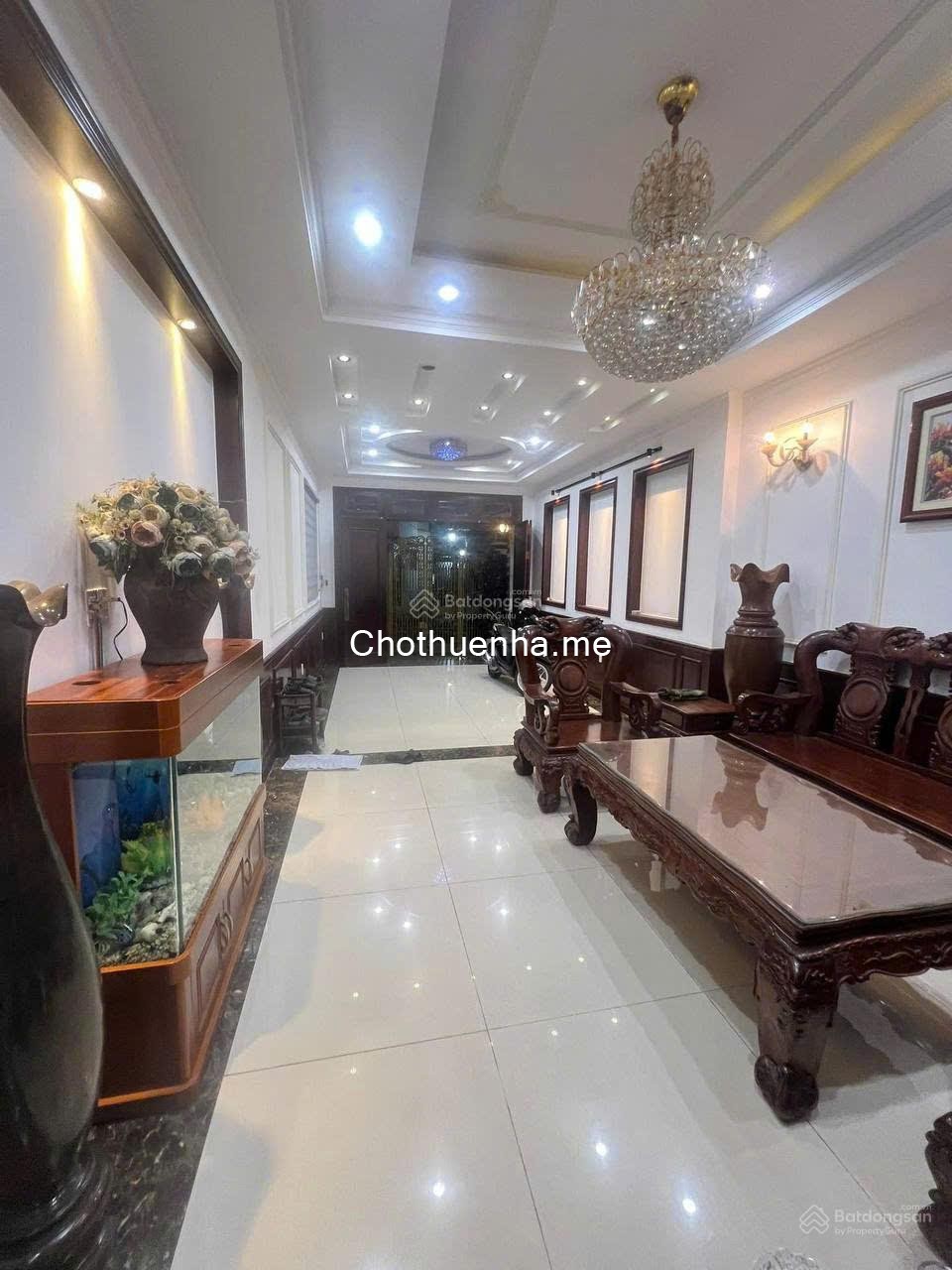 Cho thuê nhà HXH góc 2 mặt tiền – 241/2A Nguyễn Thiện Thuật, P.1, Quận 3