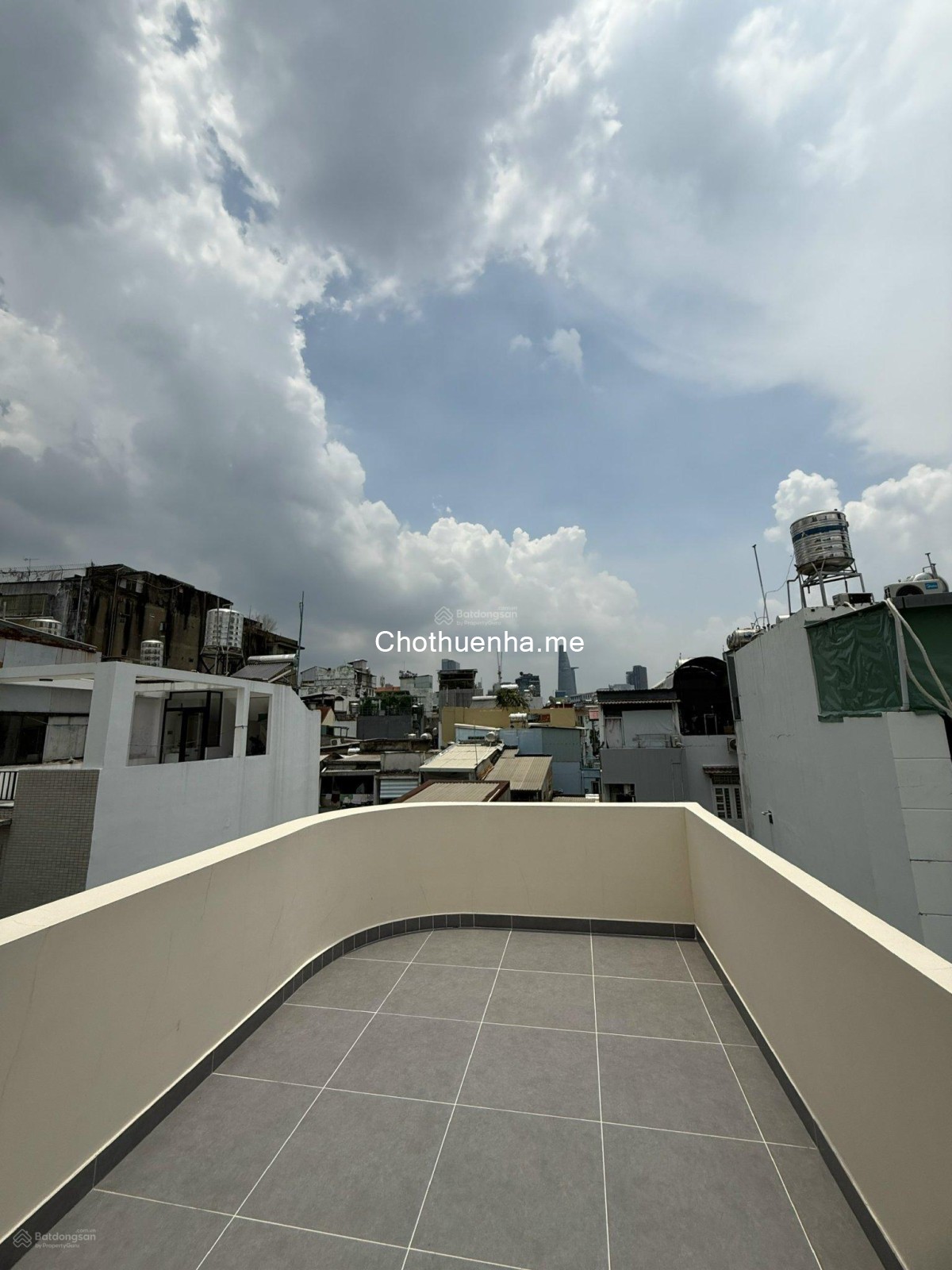 Cho thuê nhà nguyên căn – Khu Phố Tây Bùi Viện, Quận 1